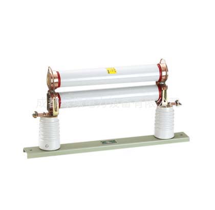 RN1-3、6、10/75-200戶內(nèi)高壓限流熔斷器